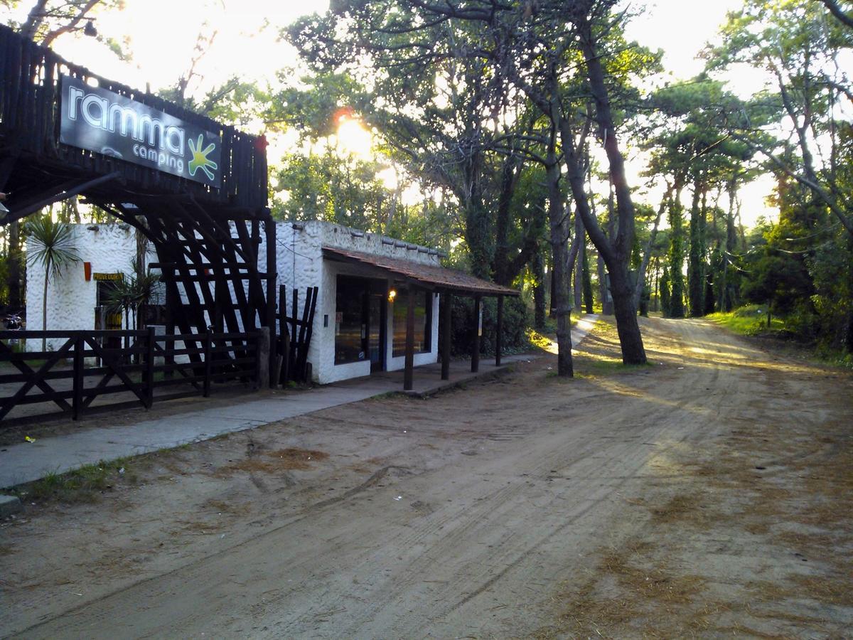 Hostel Ramma Camping Villa Gesell Exterior foto